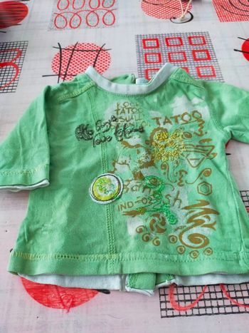 Tee shirt vert 1 mois