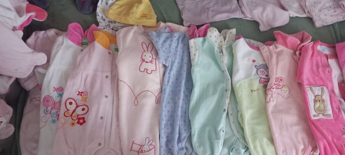Lots de vêtements filles 1-3-6 mois - photo numéro 2