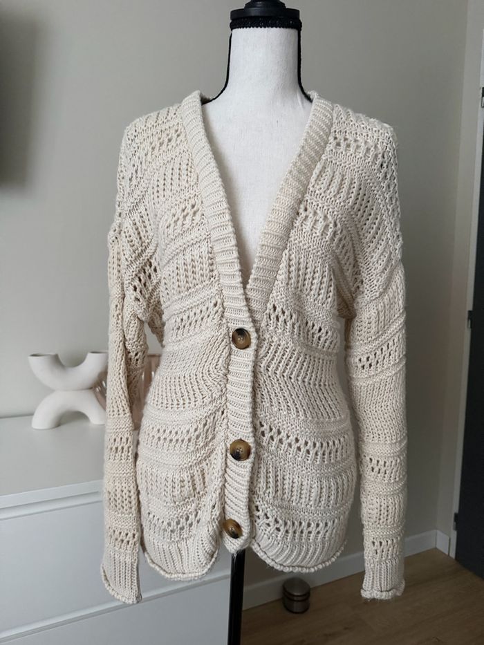 Gilet crème/beige à grosse mailles Kiabi - photo numéro 2