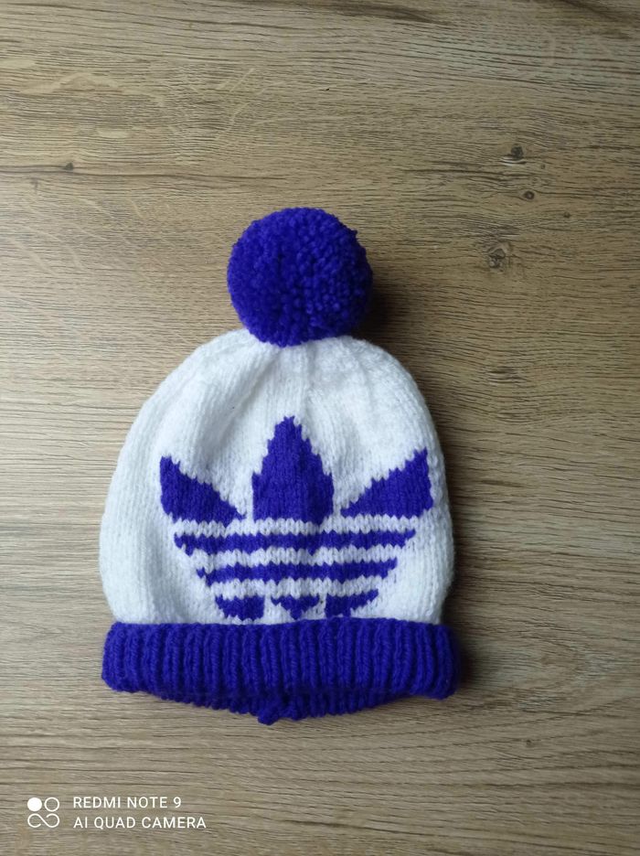 Bonnet adidas 0,3 mois fait main - photo numéro 3