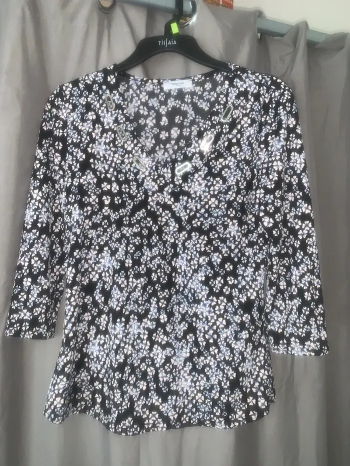 haut femme avec motifs - photo numéro 3