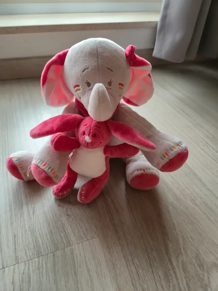 Peluche musicale Ana et Pili noukie's