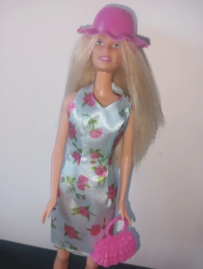 Barbie U - photo numéro 2
