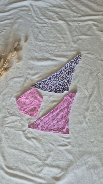 Bavoirs bandanas 
