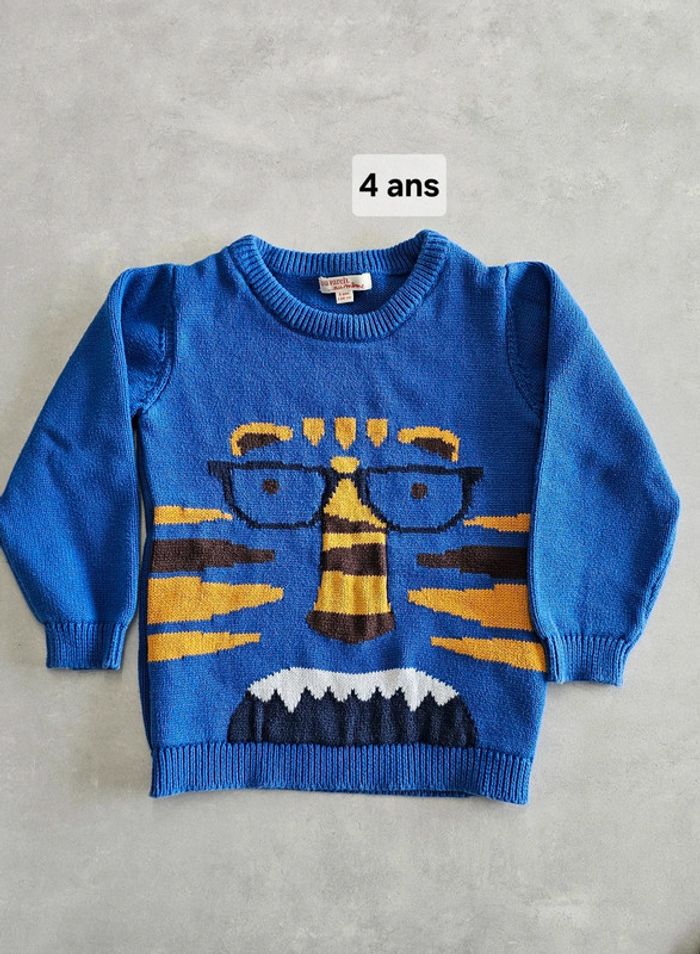 Pull du pareil au même 4 ans
