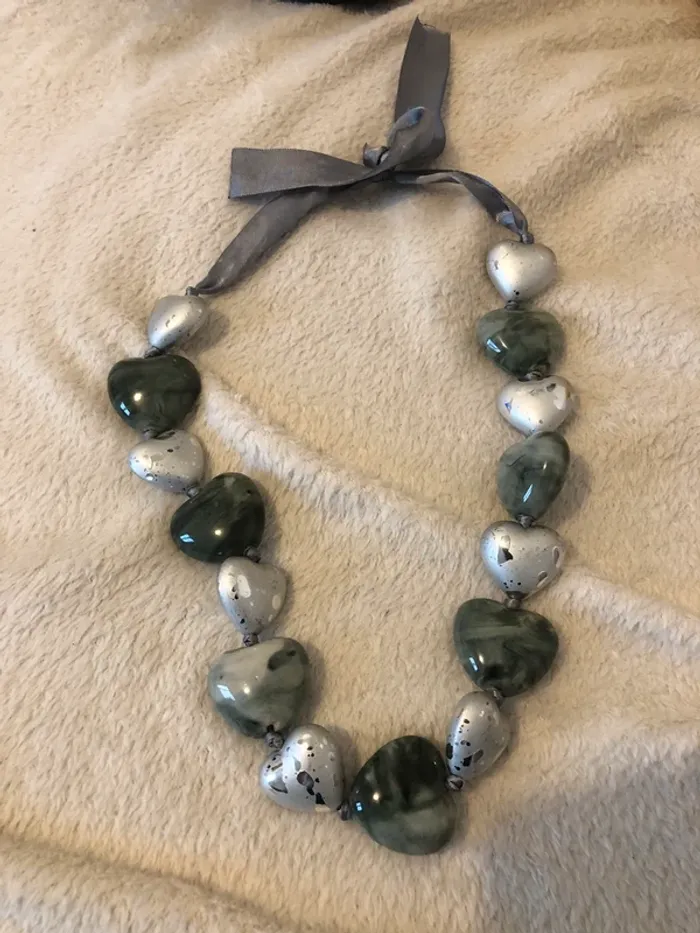 Joli collier