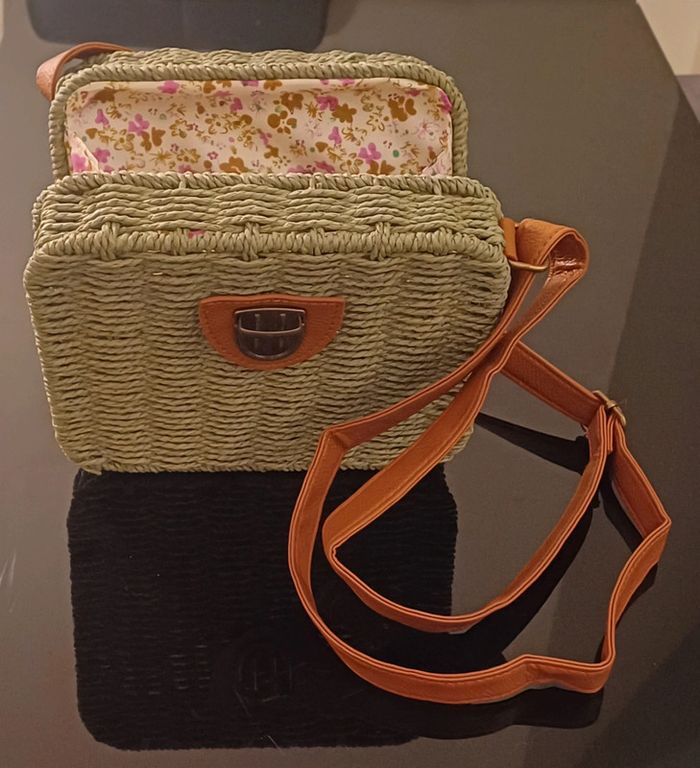 Sac panier en osier avec bandoulière ajustable - photo numéro 1