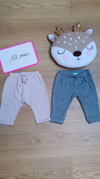 Lot 2 joggings 12 mois