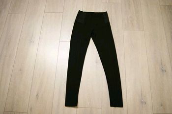 Jeggins noir. Femme taille S. Marque Zara