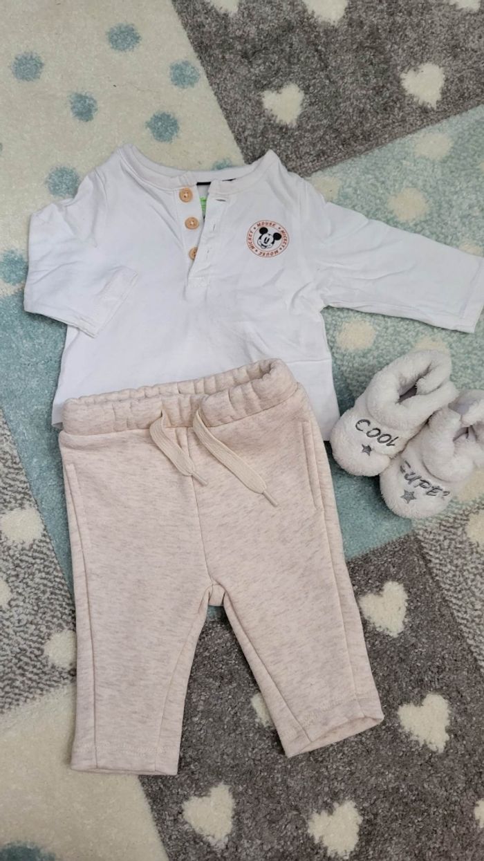 Ensemble 1 mois + chaussons