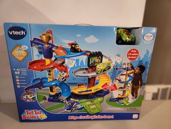 Méga circuit spirale tut tut