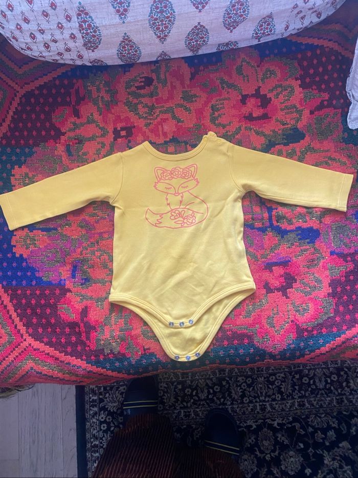 Body jaune