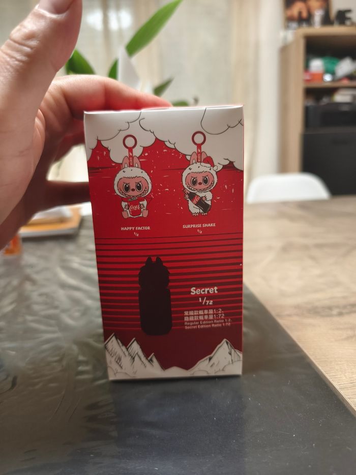 figurine labubu coca cola neuf - photo numéro 3