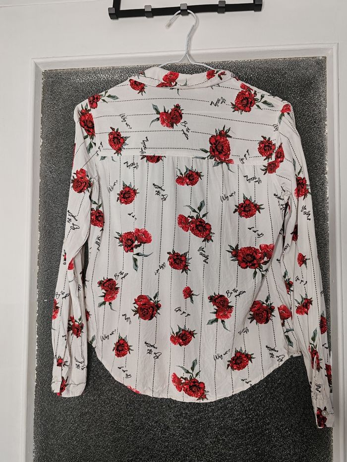 Chemisier blanc avec des fleurs rouges - Tally Weijl - photo numéro 2