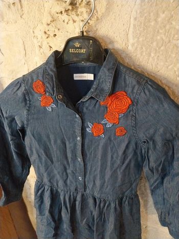 Robe fille 8 ans Orchestra en tres bon etat