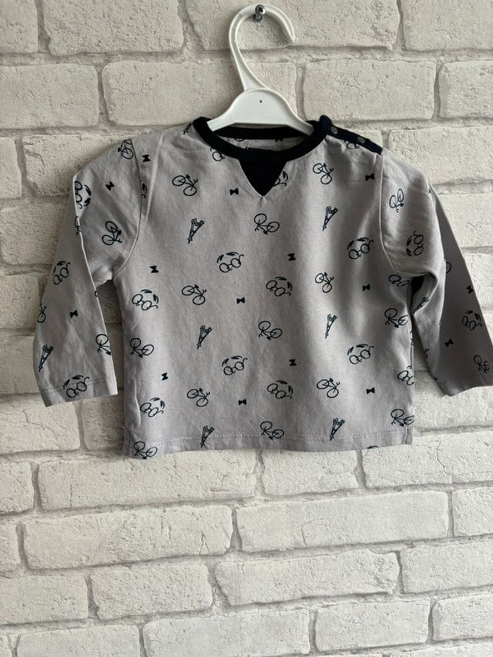 Tee-shirt manches longues Kiabi taille 12 mois