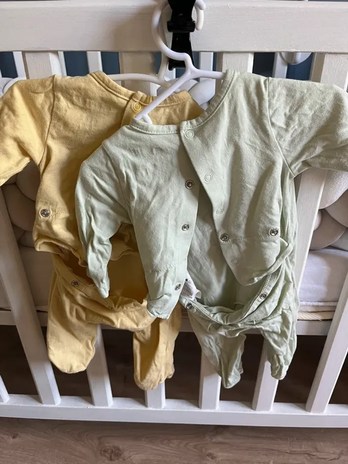 Lot de 2 pyjamas 1 mois - photo numéro 3