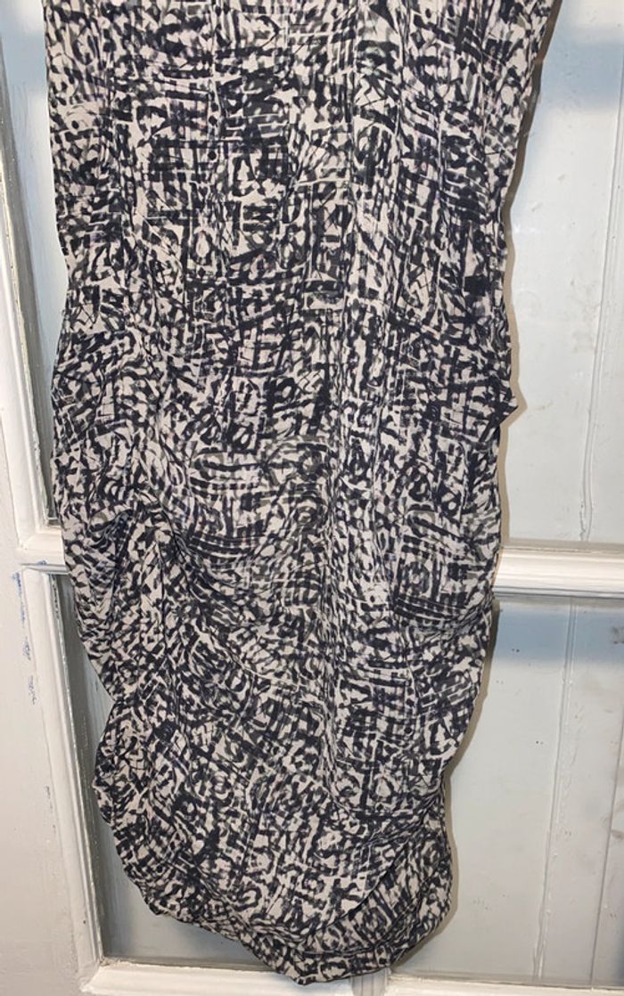 Robe en soie iro  Drapée Taille 34  valeur 279 euros - photo numéro 5