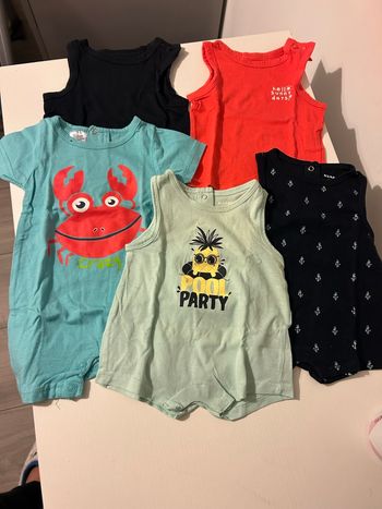 Lot 2 débardeurs + 3 barboteuses-combishorts T 3 mois 