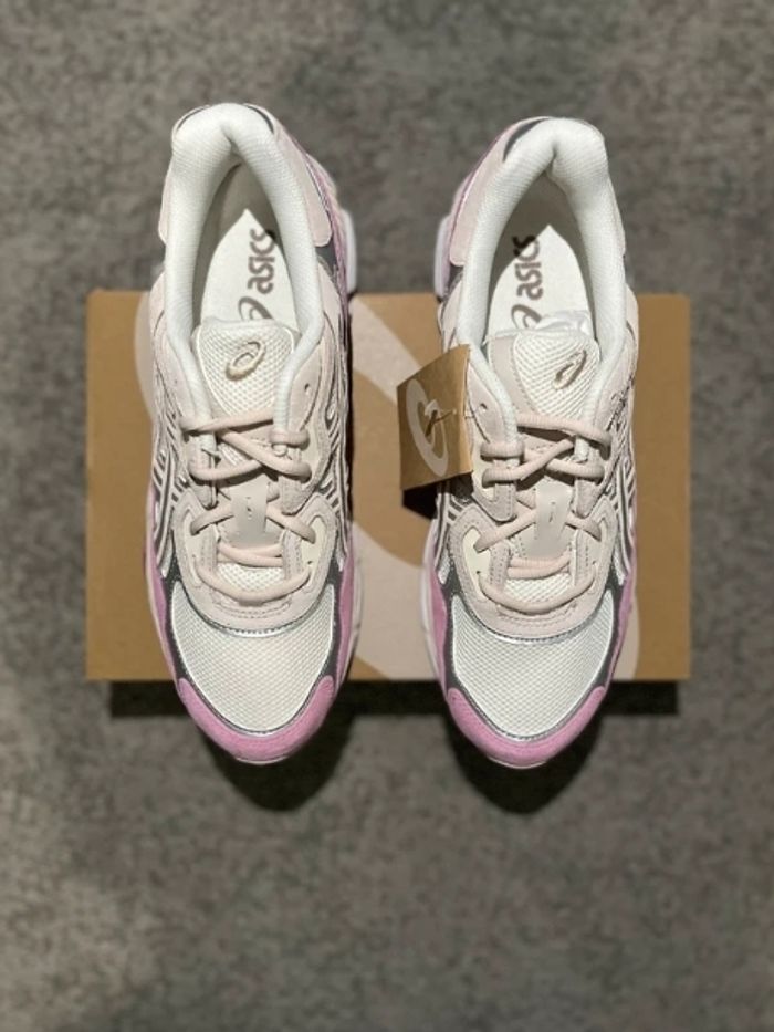 Chaussures de running Asics GEL-NYC, roses, pointure 38 - photo numéro 3