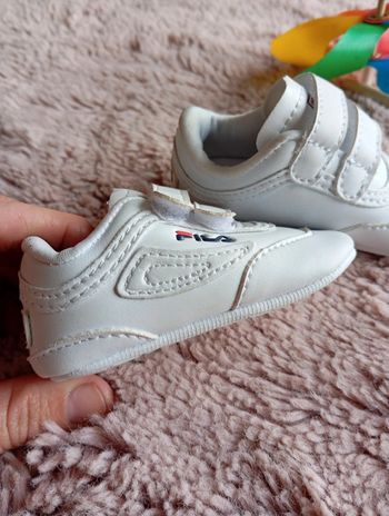 Basket fila taille 16