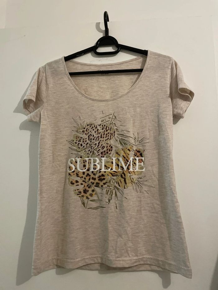 T-shirt