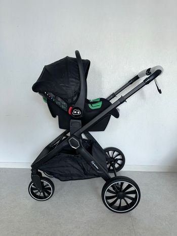 Poussette neuve 3en1