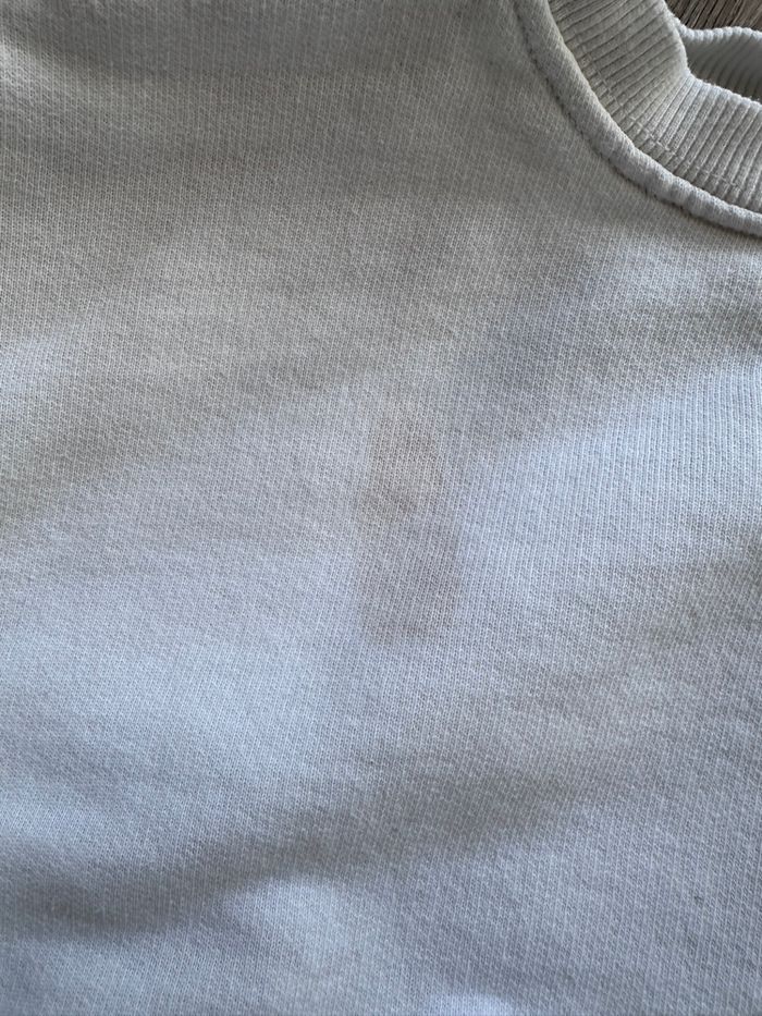 - Sweat Zara - 6/7 ans - bon état, tache - photo numéro 2