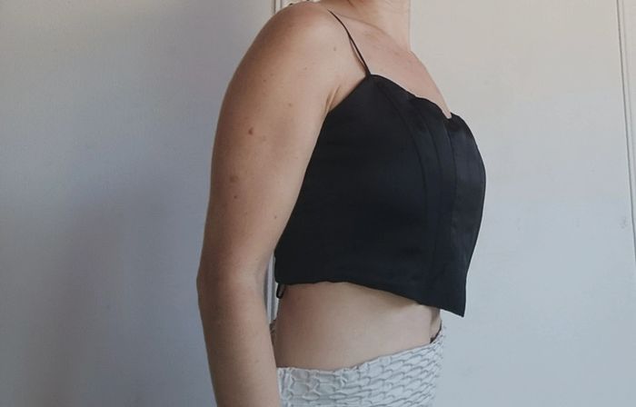 💎crop top haut corset bustier armature bretelles fines réglables taille M 38 satiné Bershka - photo numéro 4