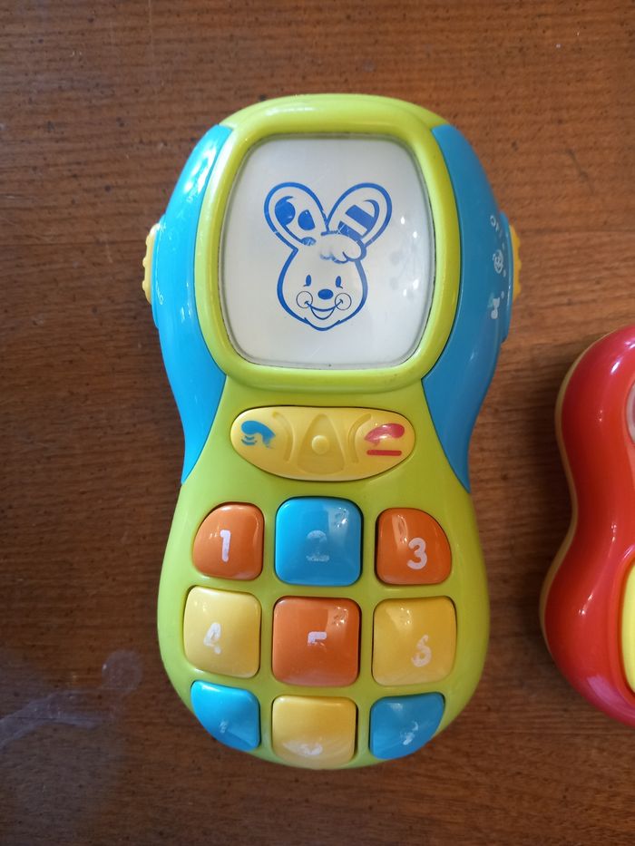 Lot 2 téléphones - photo numéro 2