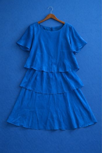 Robe À Col Rond Et Avec Des Volant Zara