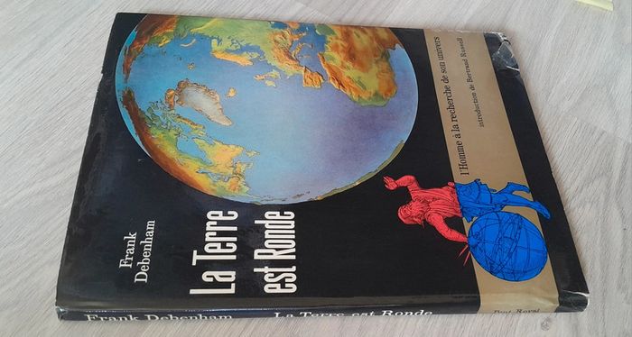 La Terre est Ronde l'homme à la recherche de son univers franck debenham - photo numéro 3