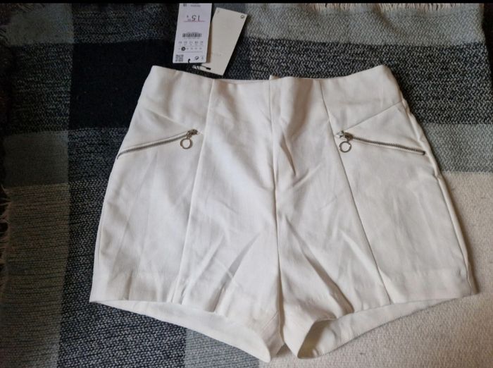Short blanc