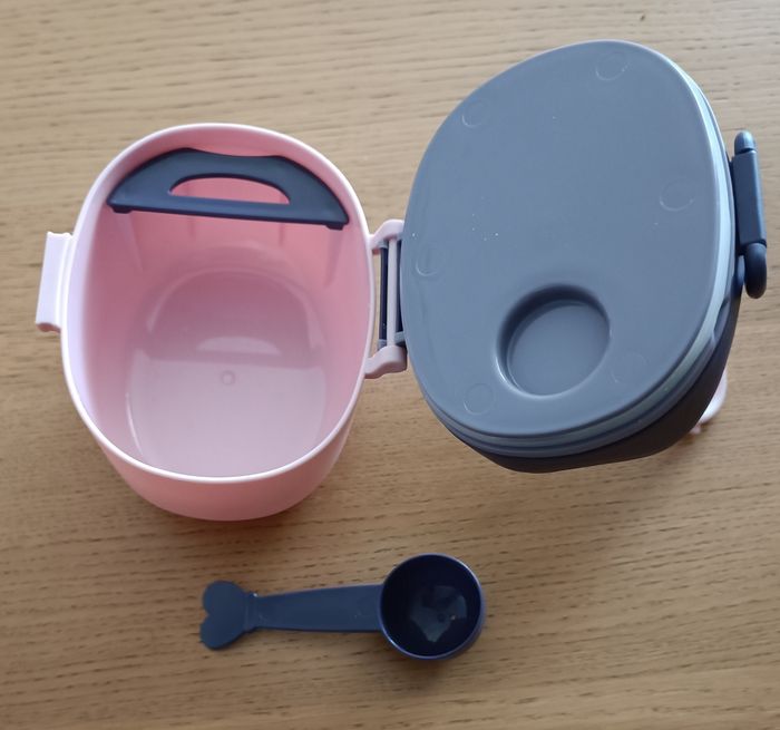 Boîte à lait de bébé de voyage 330ml rose et bleu avec cuillère doseuse - photo numéro 7