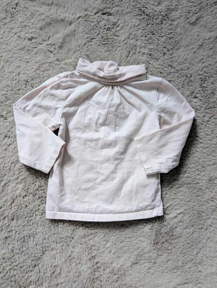 Sous-pull Kiabi 9 mois – rose pâle – coton stretch – très bon état