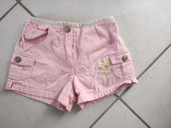 Short fille rose fleur jaune kiabi 18 mois