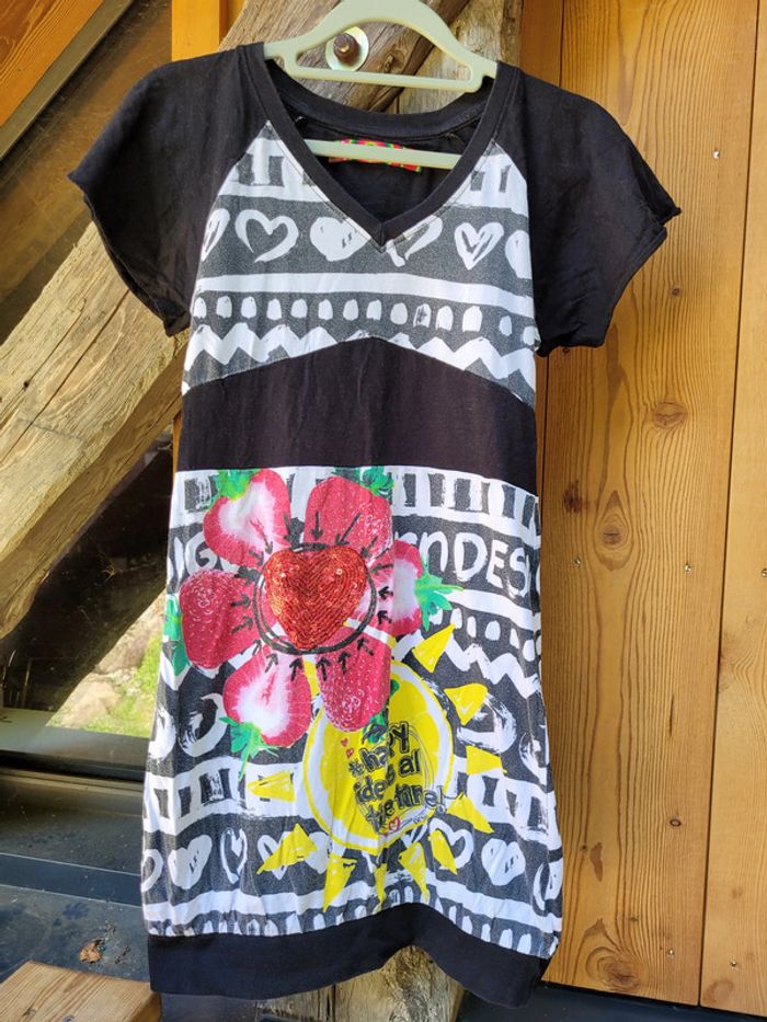 Magnifique robe Desigual, noire et blanche, motifs colorés, 11/12 ans