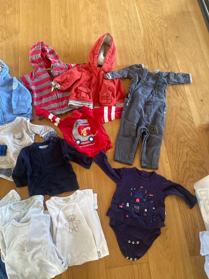 Lot 6 mois garçons - photo numéro 3