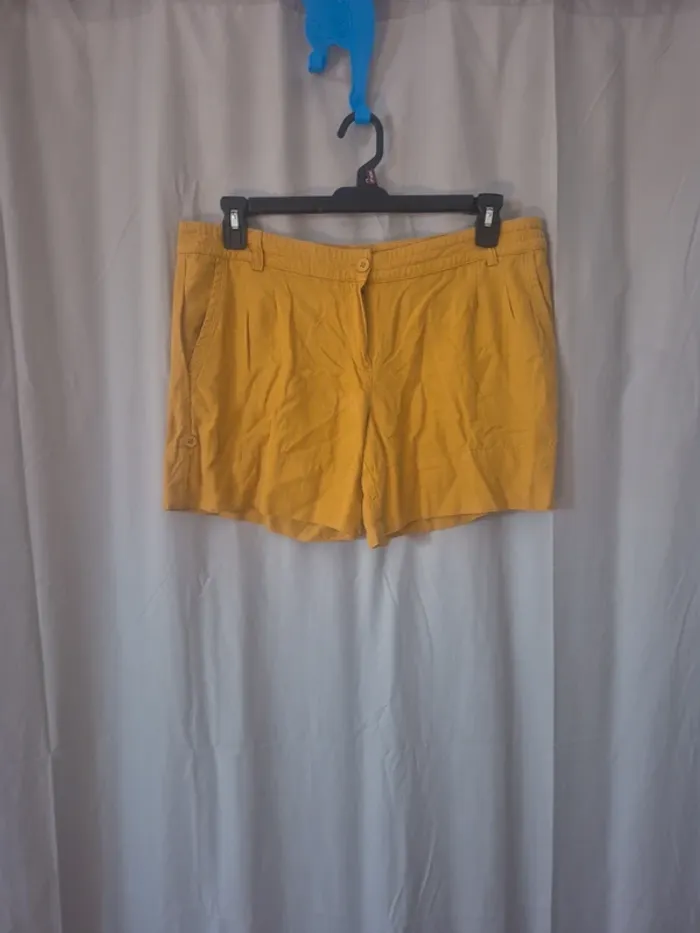 Short moutarde