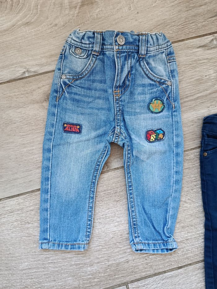 Lot jeans (6 mois) - photo numéro 2