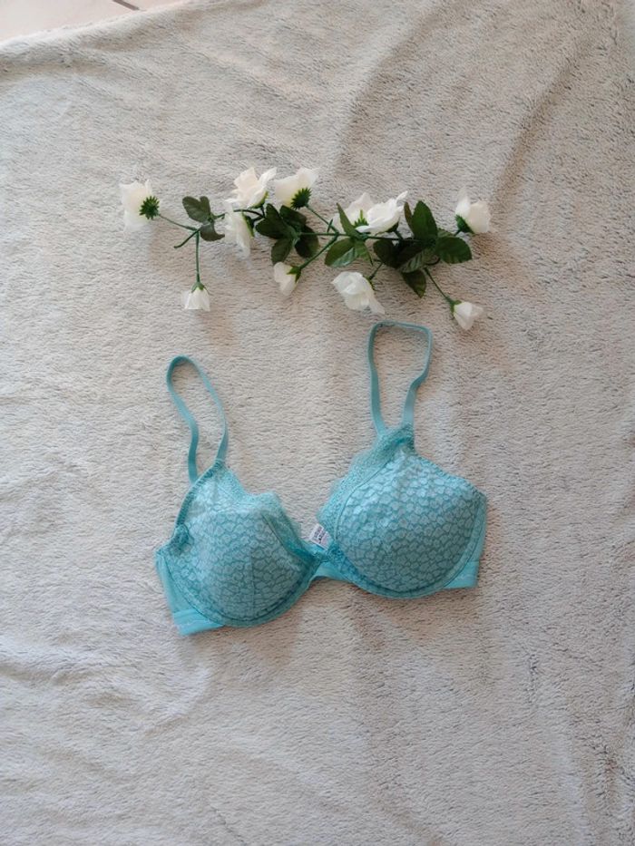 Soutien-gorge 75E turquoise dentelé c76