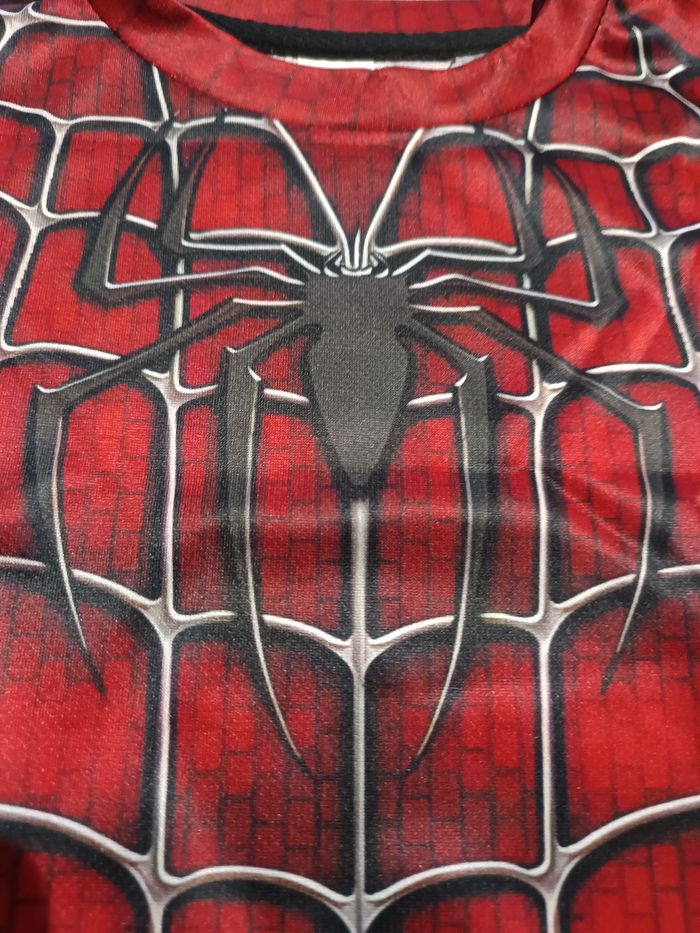 T-shirt Spiderman taille 100cm - photo numéro 3
