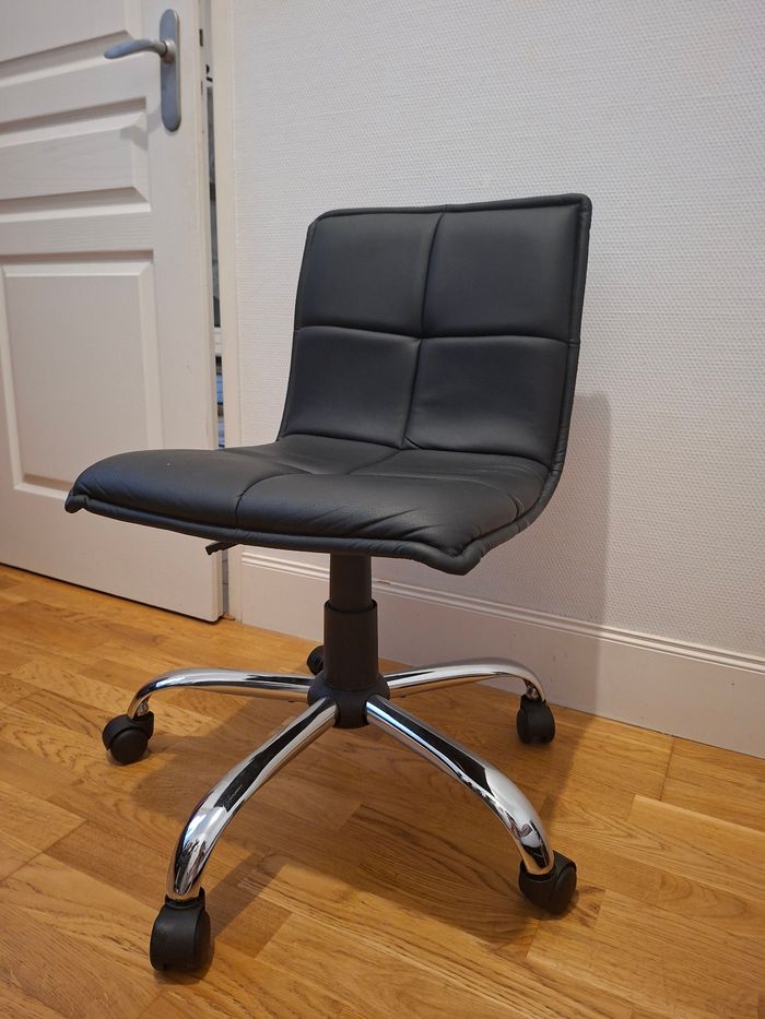 Bureau + chaise conforama - photo numéro 6