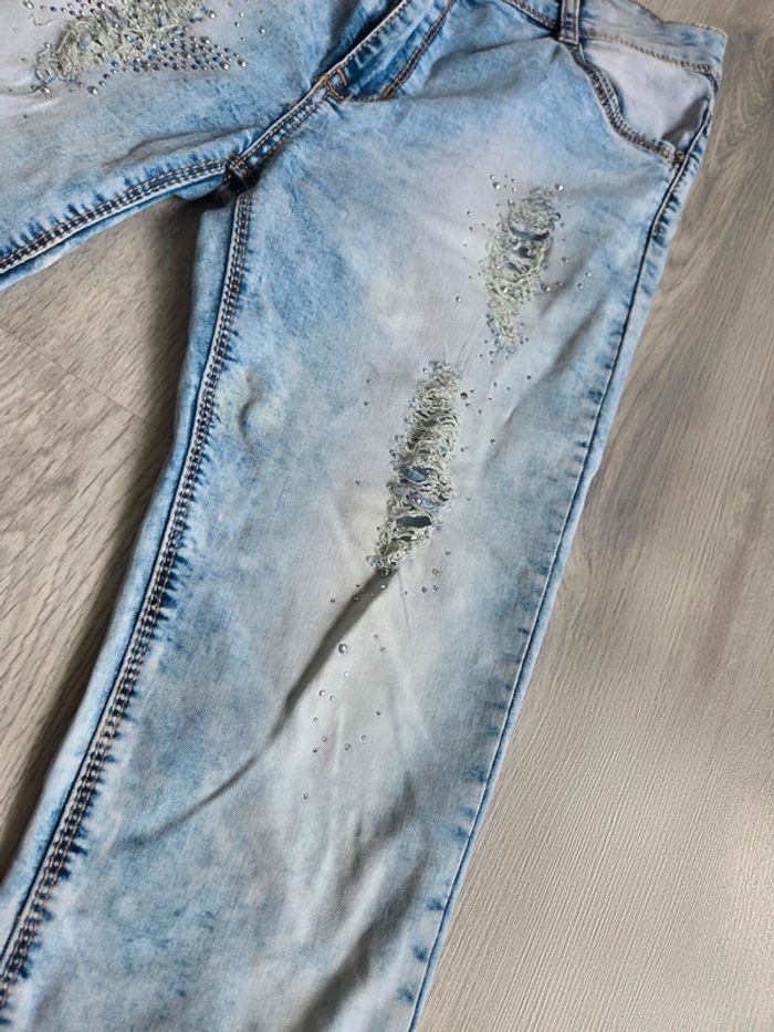 Pantacourt jean x-max taille L/40 - effet usé et strass - photo numéro 2