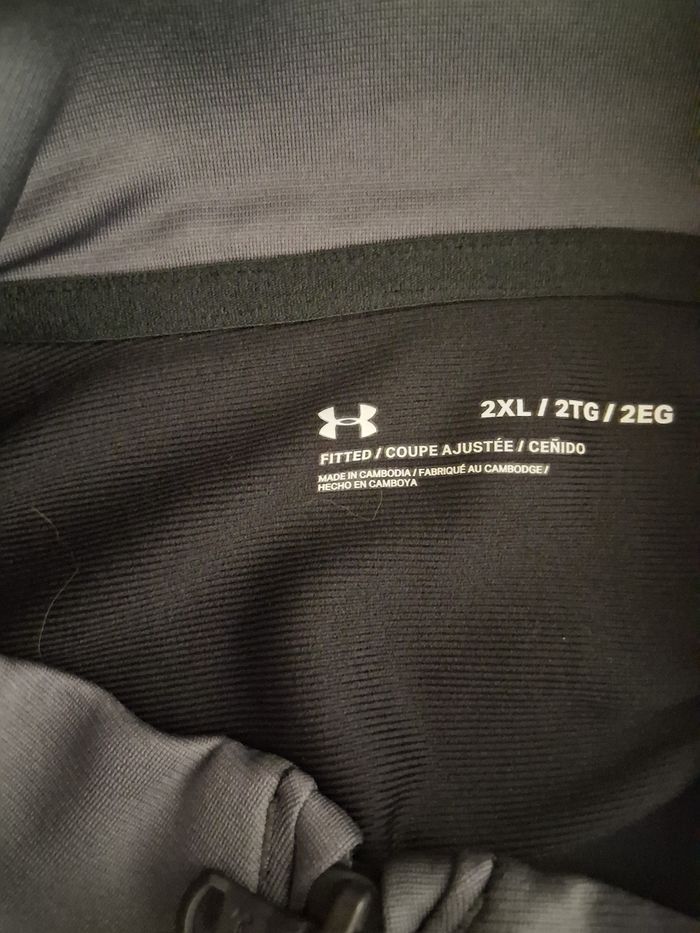 Vend jogging order armore taille xxl état neuf ticket à l'appuie taille grand