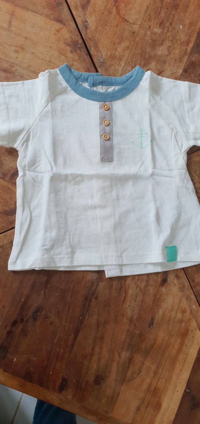 Tee-shirt, Vertbaudet, 18 mois, neuf.