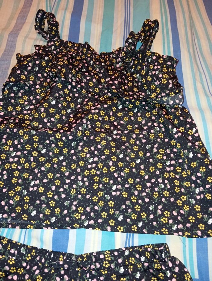 Ensemble comme Neuf Primark 10/11ans 146cm taille elastique - photo numéro 3