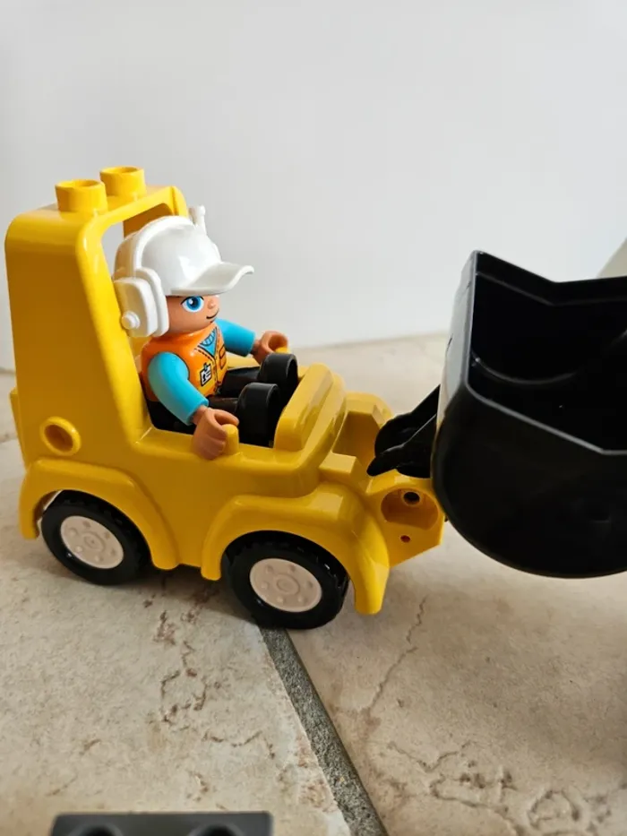 Lego duplo : le bulldozer - photo numéro 2