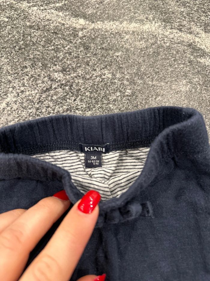 Lot de deux pantalons bébé garçon taille 3 mois bon état - photo numéro 2