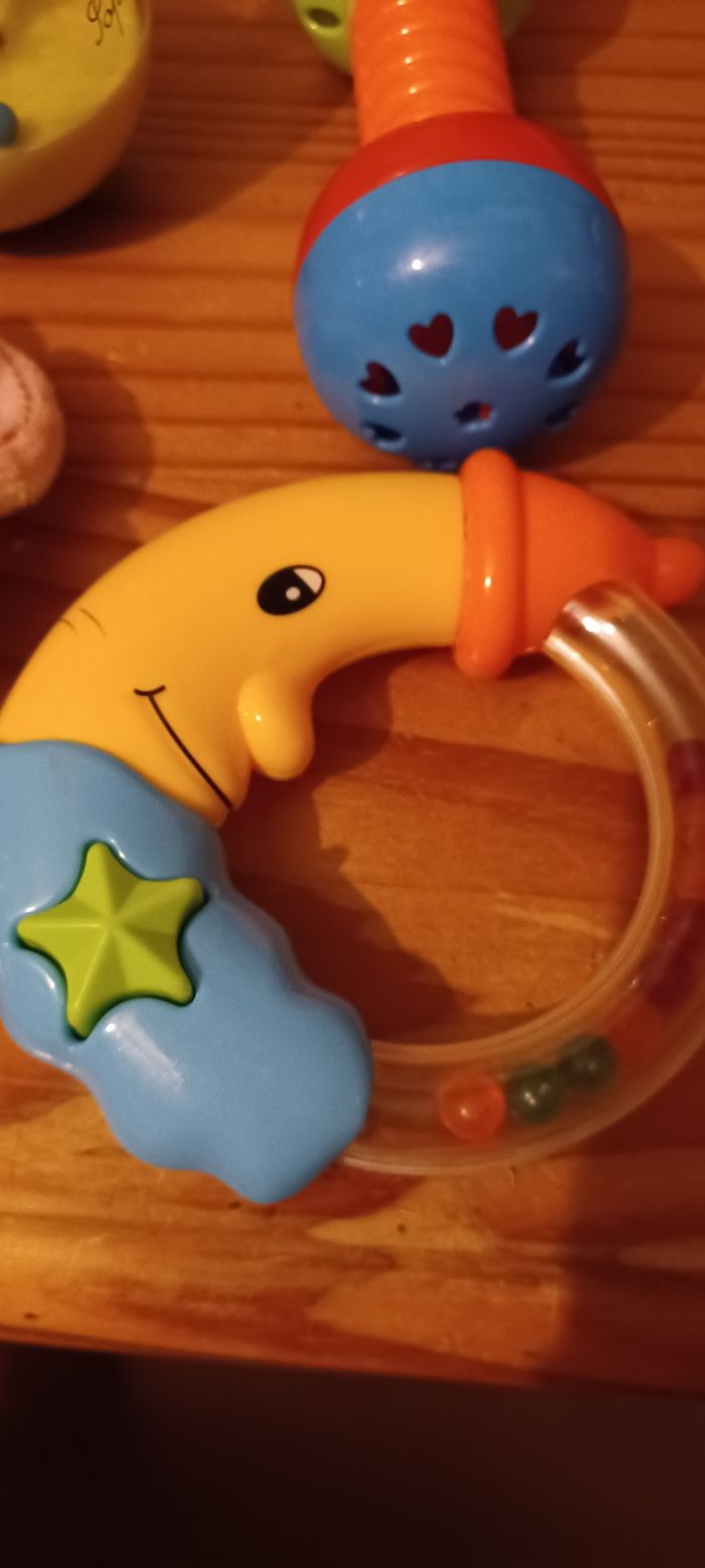 3 petits jouets  bébé - photo numéro 2